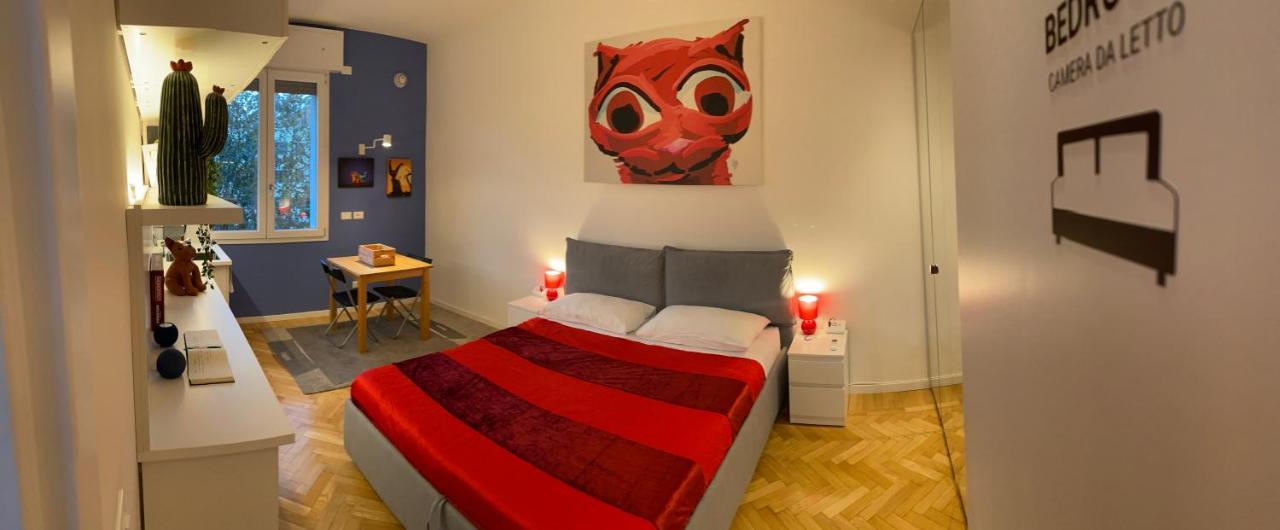 بولونيا Tra Le Torri B&B - Ampia Stanza Privata In Appartamento Con Bagno Privato Accessibile Da Corridoio المظهر الخارجي الصورة